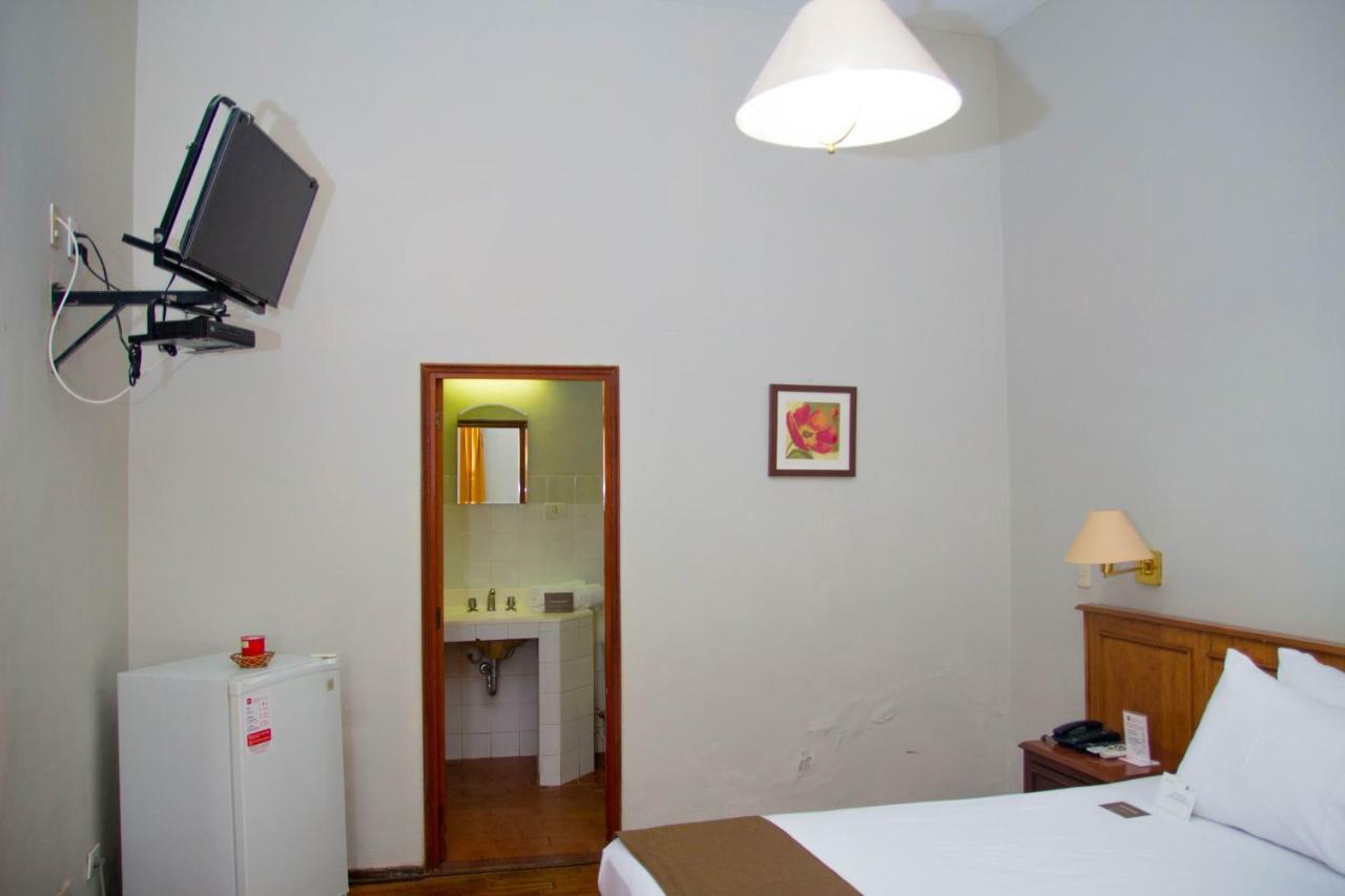 Dm Hoteles Mossone - Ica Buitenkant foto